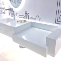 emquatier-babyfeeding-room-6