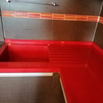 เคาน์เตอร์ครัวสีแดง